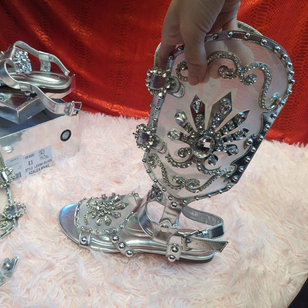 AZALEA WANG LEXLINE SILVER EMBELLISHED GLADIATOR FLAT SANDAL 8.5